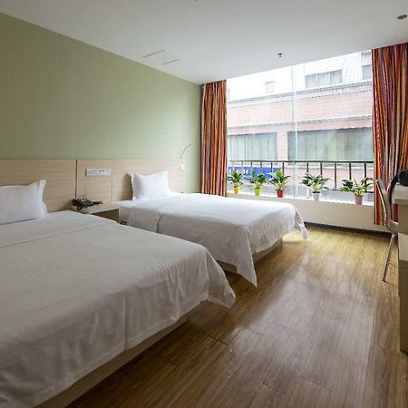E+ Hotel Guangzhou Baixin Branch 外观 照片